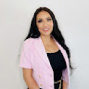 Meet your Posher, Angelica